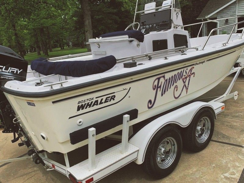 1996 Boston Whaler Outrage 19