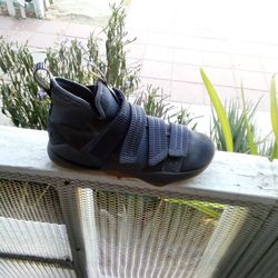 Nike Zoom Size 7/5