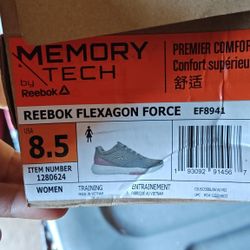 Women Reebok Sneaker 8.5 New 