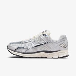 Nike Vomero 5 “Chrome” Men’s / Women’s