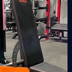 Half Rack With Adjustable Bench