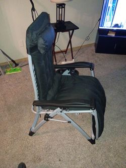 Folding Recliner Chair with Cup Holder