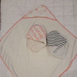 3 Infant Towels Hooded