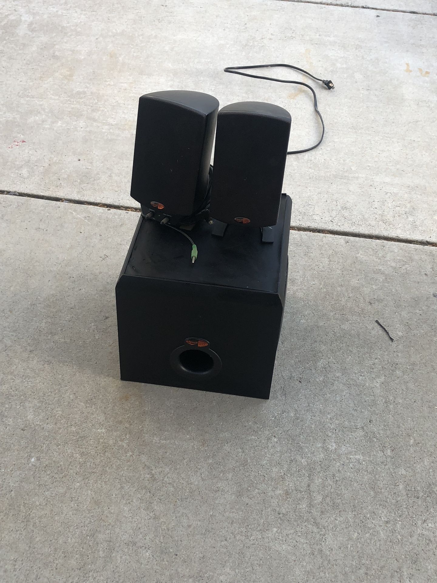 Klipsch Monitor Speakers With Subwoofer