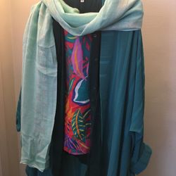 set of 4-piece ladies attire