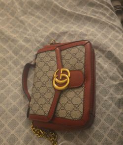 Gucci GG Supreme Mini Shoulder Bag