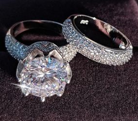 Wedding ring/engagement ring