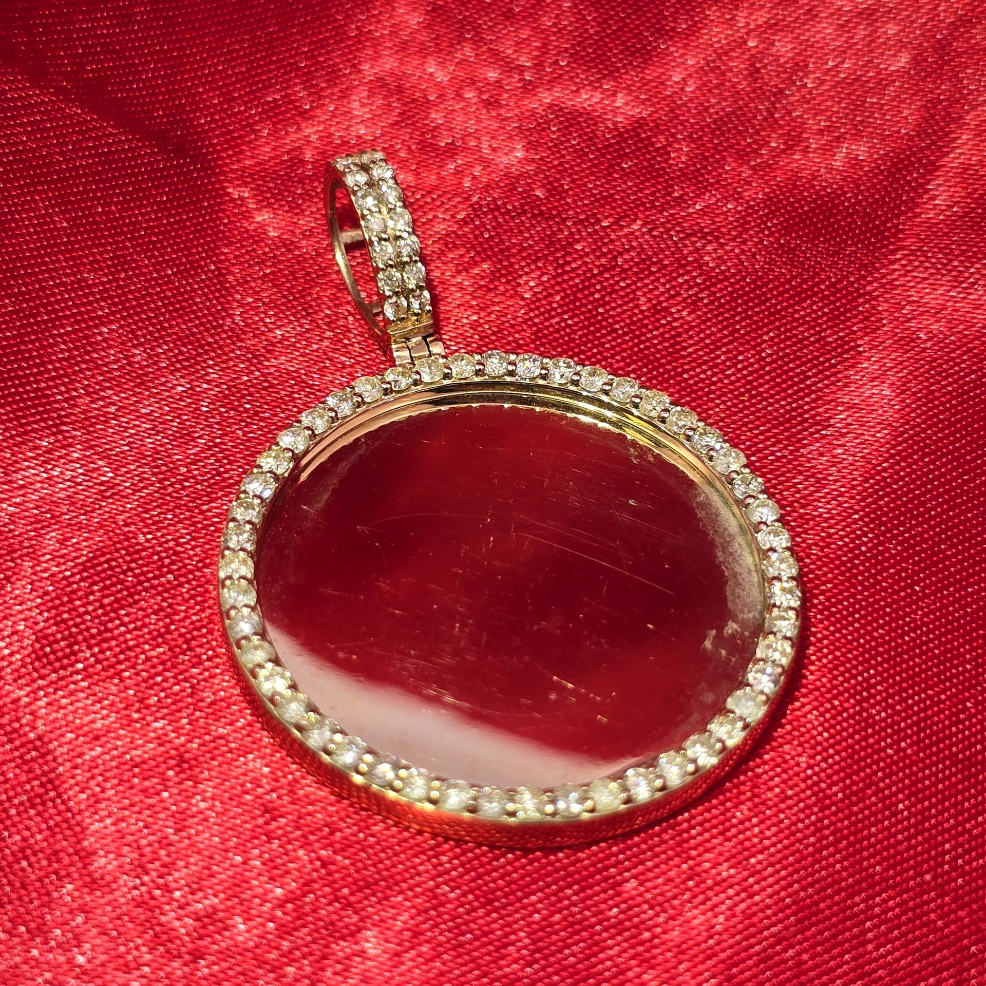 10k Yellow Gold Diamond Round Memory Pendant 1.0 ctw