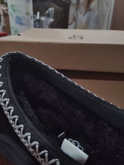Black uggs