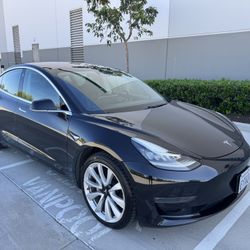 2018 Tesla Model 3 Long Range 