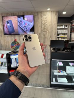 iPhone 13 Pro Max 256GB  Unlocked + Warranty  - Phoenix AZ