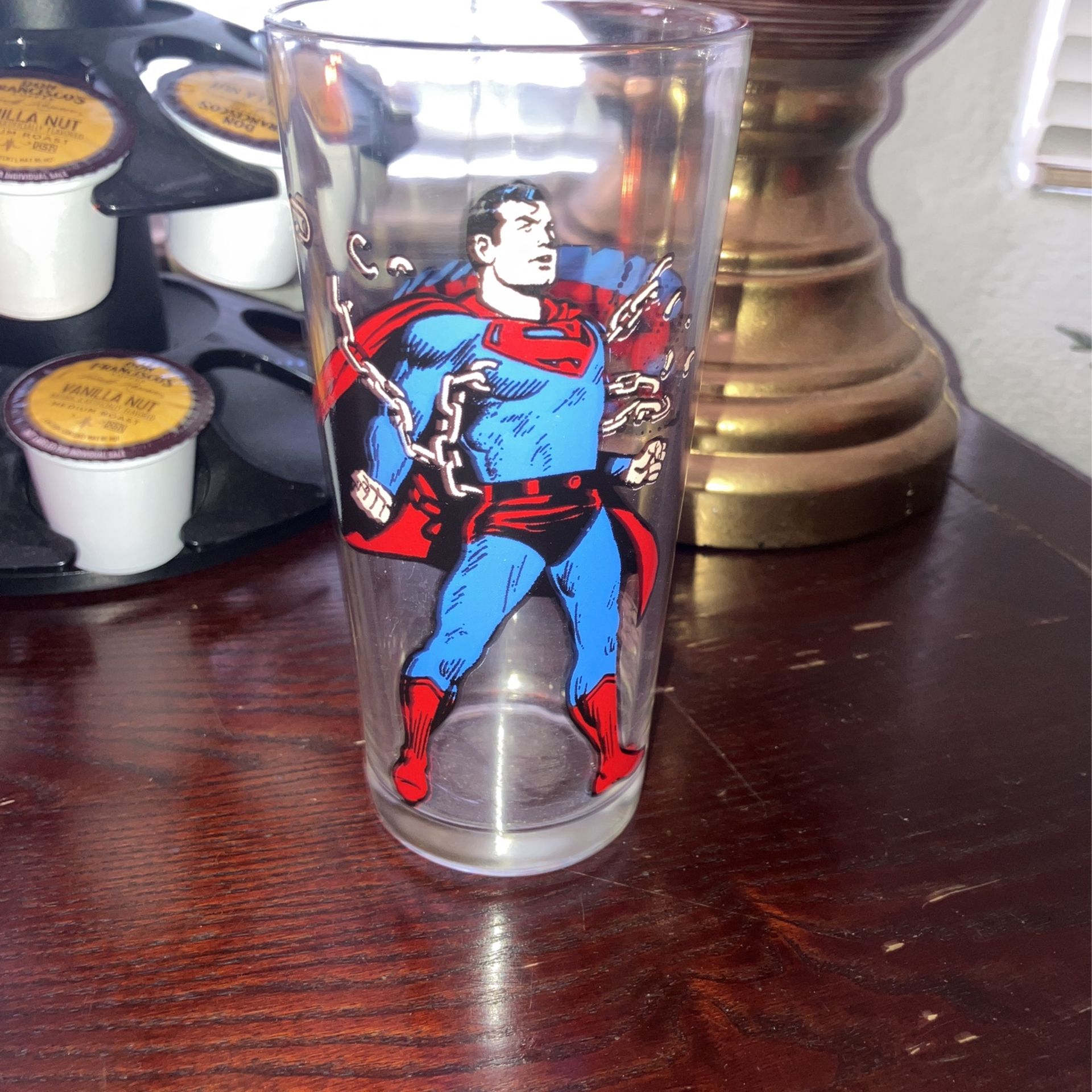 Vintage 1975 Collectors Series Glass