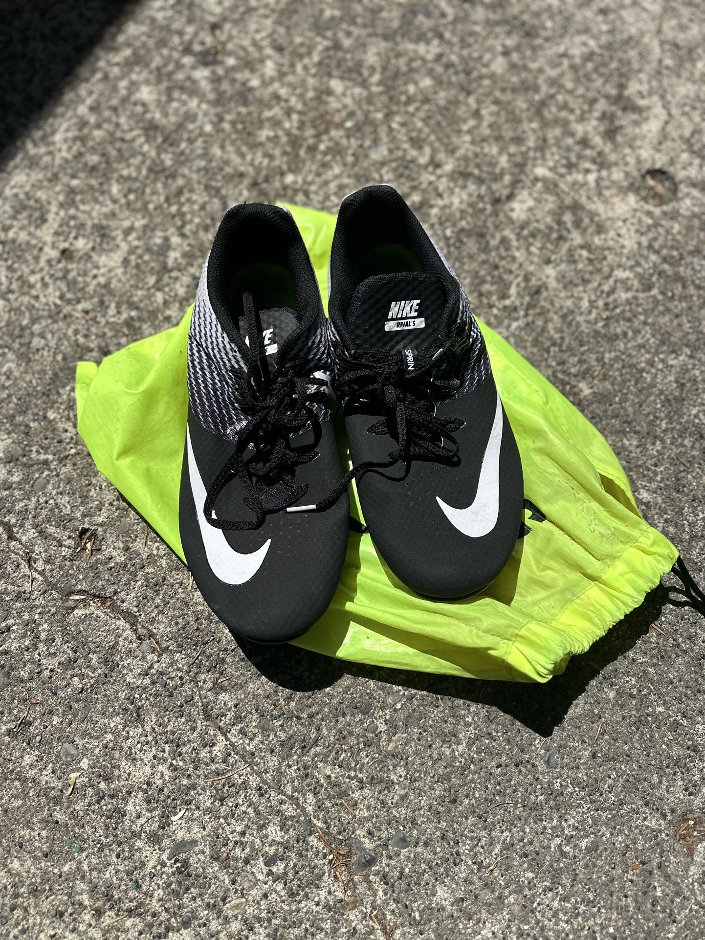 Track shoes, size 12