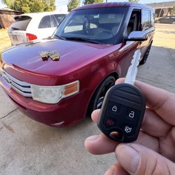 Car Keys/Fobs/Llaves De Autos 