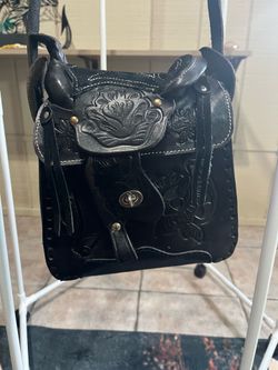 Vintage Handcrafted Mexican cowhide leather saddle bag purse