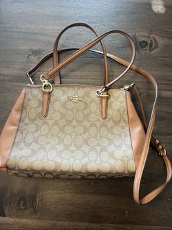 Authentic COACH Medium Shoulder Bag