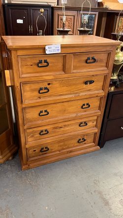 (In store) Pine dresser Tallboy