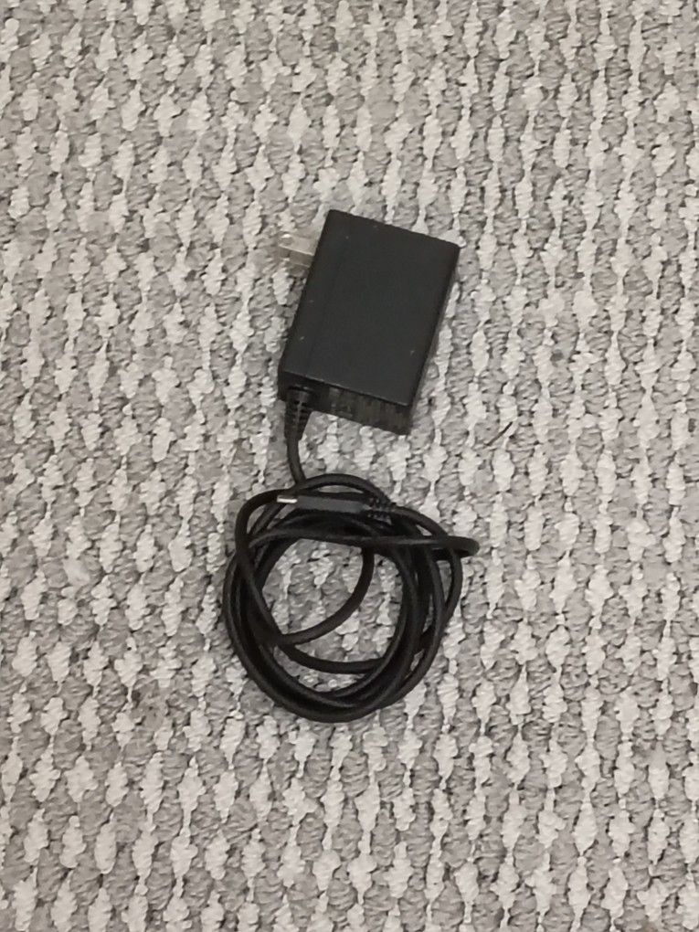 Original Nintendo Switch Plug 