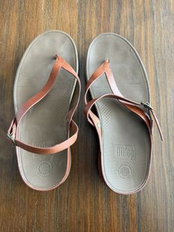 Fitflop Tan T-Strap Sandals with Leather Finish