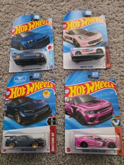Hot Wheels Die-Cast Cars Set of 4