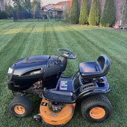 Poulan pro Riding Lawn Mower 