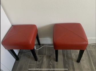 Set of 2 Small stools or chairs