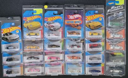 Hot Wheels Mix Lot Of Trucks, Porsches, Mustangs