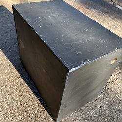 Plyo box 19" x 25" x 32"