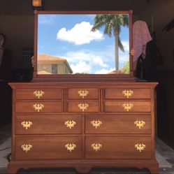 Wood Dresser with Mirror 