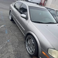 2001 Nissan Maxima 