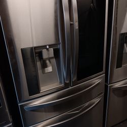 Lg Instaview Four Door Refrigerator Great Condition Ice Cold 