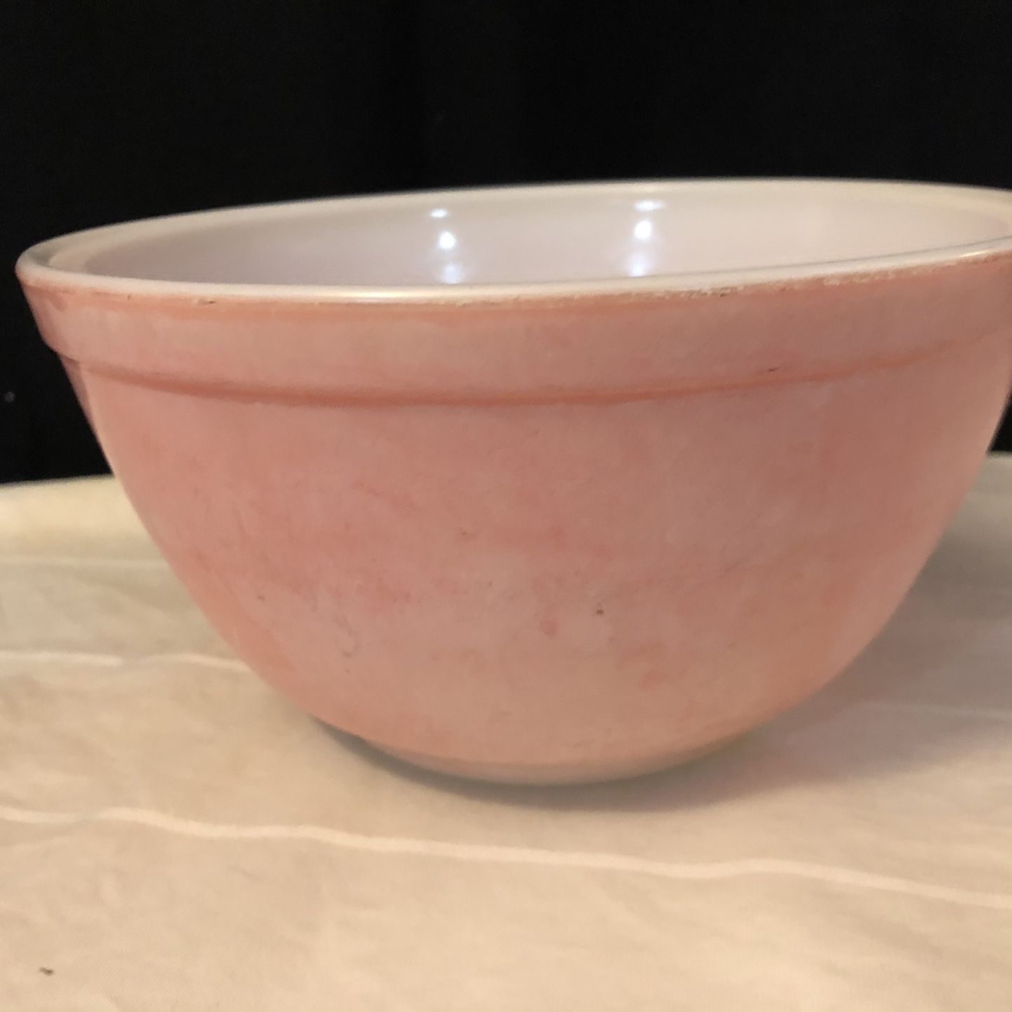 Vintage Pyrex Pink Mixing Bowl 7” Wide & 4” Tall