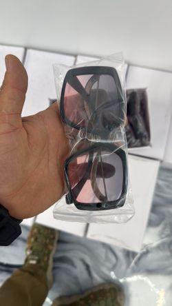 Sunglasses ￼
