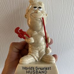 W & R BERRIES 1970..World’s Greatest Husband..