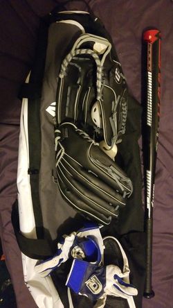 Basketball bag,bat,2 balls,3gloves