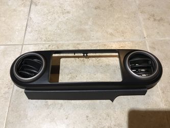 2008-14 Scion xB radio bezel / trim / vents