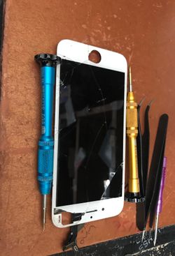 Iphone 7 lcd//screen $60.00