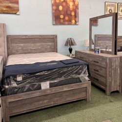 🚛Flash Deal🚛Brand New Queen Bed Frame, Dresser, Mirror And Nightstand 