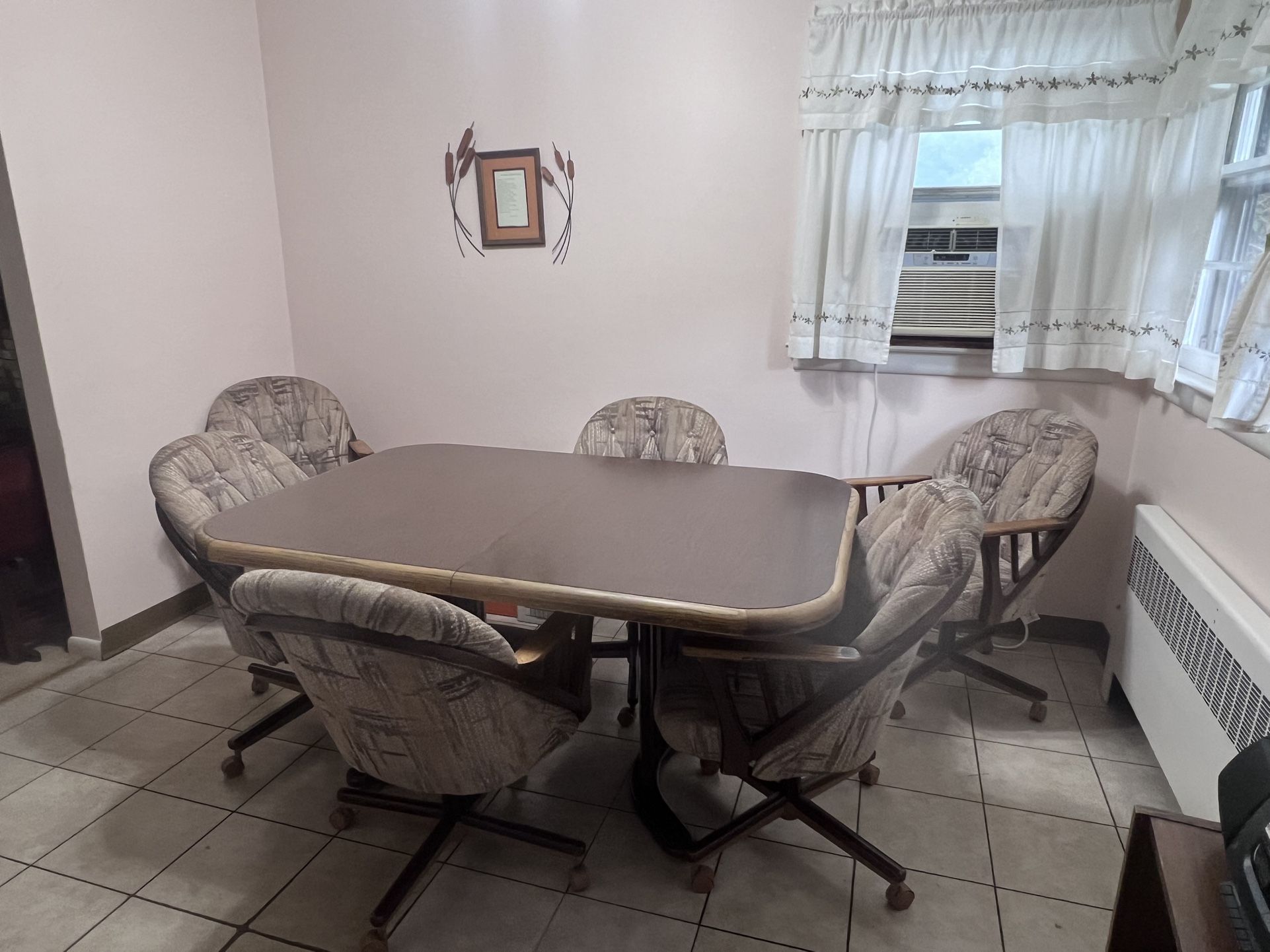 Dining Room Table And 6 Chairs