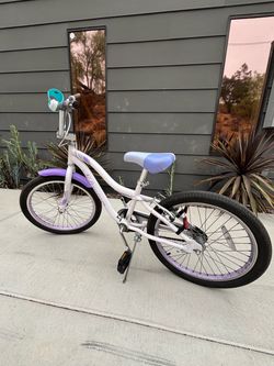 Kid size Schwinn bike