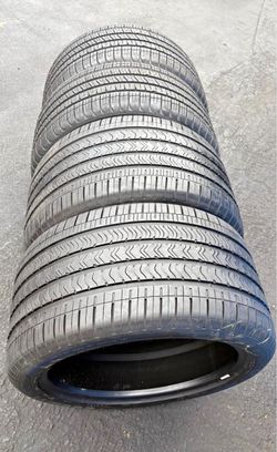 285/40/20 Goodyear Set de Tires con 80% de vida las 4