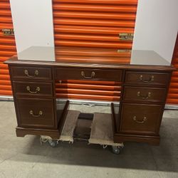 Desk With Glass Top Cover..and 2 Keys 🔑 