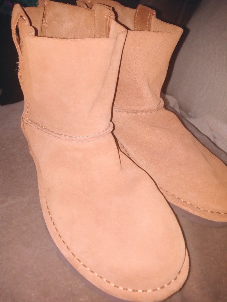 Boots UGG. Size #8