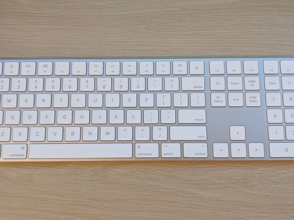 Apple Magic Keyboard 2 Like New!