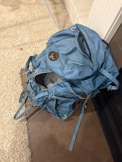 Osprey Women’s Backpacking Pack
