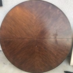 Wood Round Extendable Table With Cushion Chairs