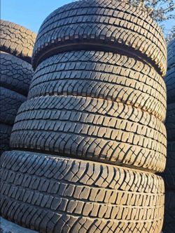 275 70 18 Michelin Tires Con 80% de Vida Las 4