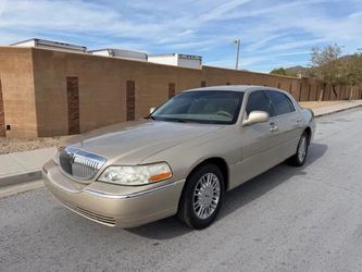 2008 Lincoln Town Car