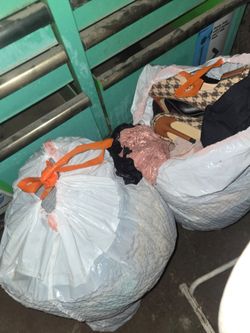 Free woman size 7/medium clothes