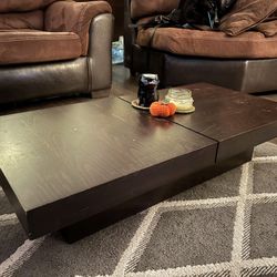 Coffee Table Short